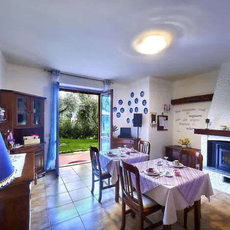 לינה וארוחת בוקר Casa Fernanda *